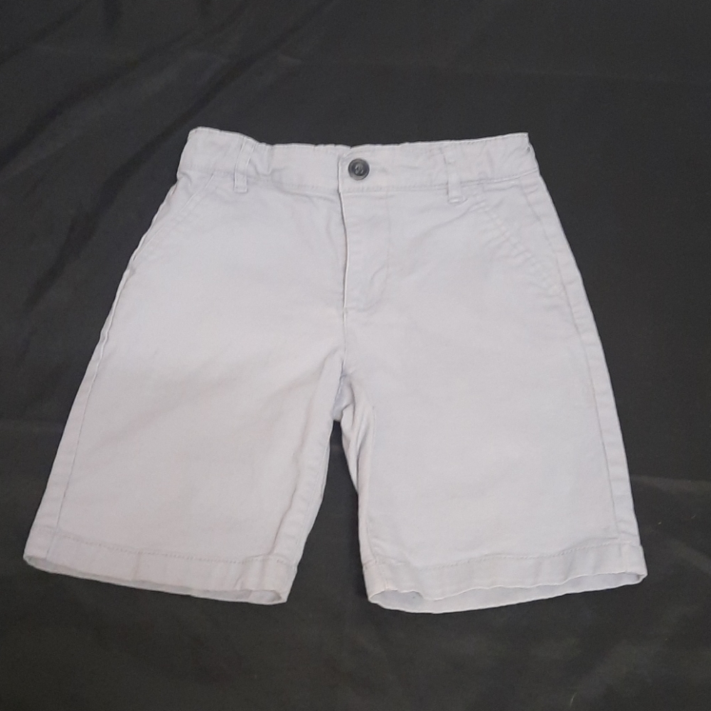 5/$25.00 Old Navy light Gray denim shorts size 7